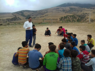 حضور پرستار بهداشت جامعه معاونت درمان دانشگاه ، در جمع اردوی جهادی دانشجویان علوم پزشکی در روستای گلستان بخش حسین آباد کالپوش شهرستان میامی