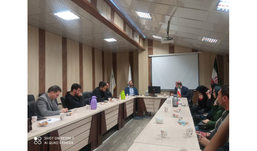نشست هم اندیشی معاون تحقیقات و فناوری با واحدهای فناور در مرکز رشد فناوری سلامت