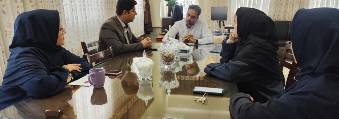 جلسه با ریاست اداره امور بین الملل دانشگاه