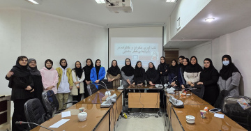 برگزاری کارگاه تاب آوری برای دانشجویان مامایی و مدیریت خونریزی پس از زایمان به روایت تصویر- اساتید ناظر سرکارخانم دکتر آتش سخن و سرکار خانم دکتر ملکی