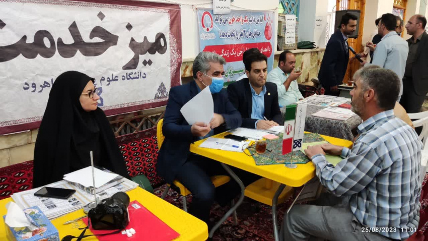 تصویری :به مناسبت هفته دولت میز خدمت دانشگاه علوم پزشکی شاهرود در حسینیه اعظم مدرسه قلعه شاهرود برپا گردید