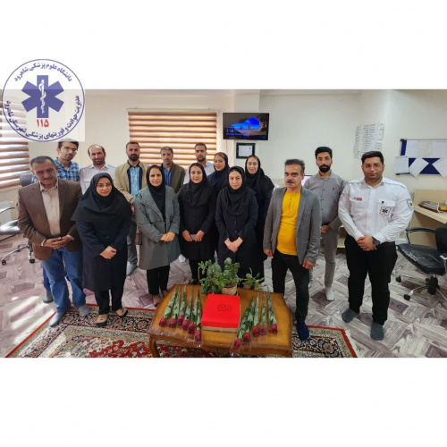 تقدیر از رییس مرکز مدیریت حوادث و فوریتهای پزشکی شاهرود از #پرستاران شاغل در واحد کنترل و فرماندهی عملیات اورژانس ۱۱۵ با اهدای گل و شیرینی تقدیر کرد.
