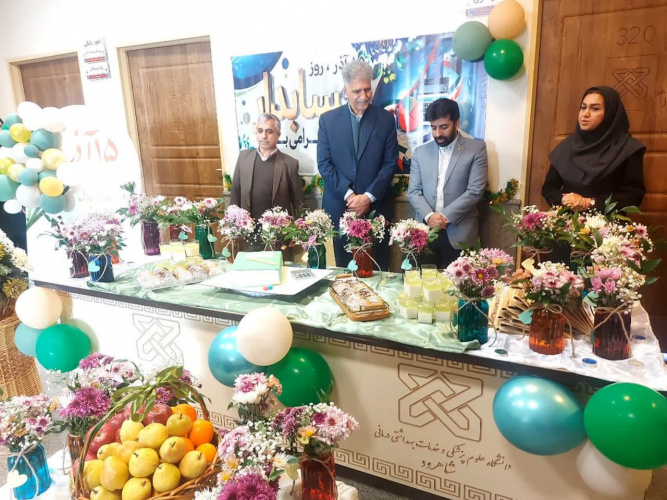 دعوت امور مالی دانشگاه از سرپرست دانشگاه به مناسبت روز حسابدار