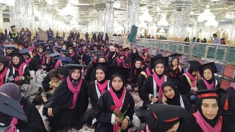 حضور دانشجویان دانشگاه علوم پزشکی شاهرود در آیین دانشآموختگی دانشجویان علوم پزشکی کشور در حرم مطهر رضوی
