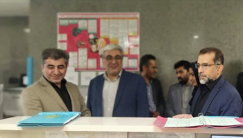 بازدید رییس دانشگاه ازشبکه بهداشت و درمان و بیمارستان امام رضا(ع) شهرستان میامی