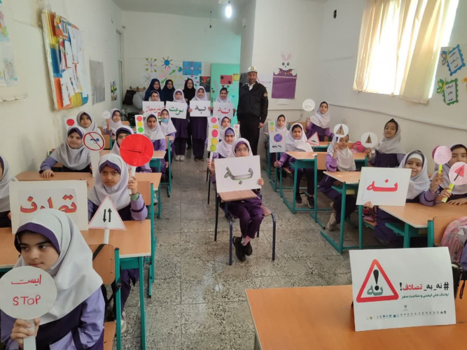 پیوستن دانش آموزان به پویش ملی نه به تصادف