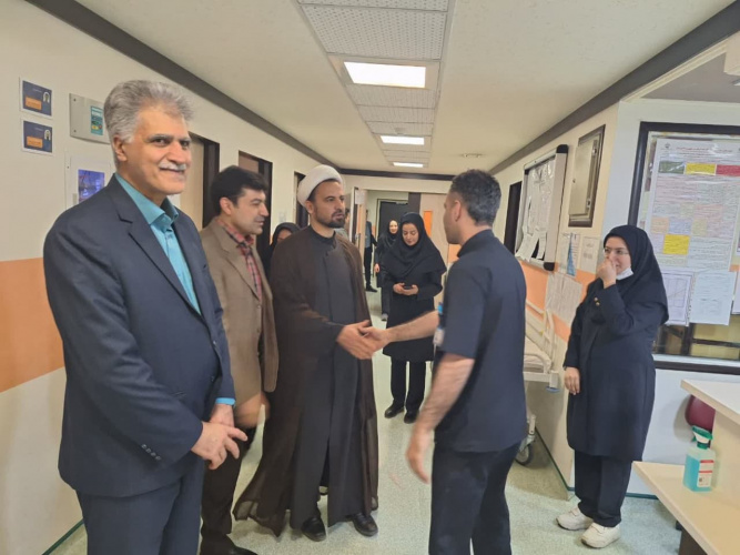 بازدید نوروزی رئیس دانشگاه از بیمارستان بهار؛ تقدیر از کادر درمان