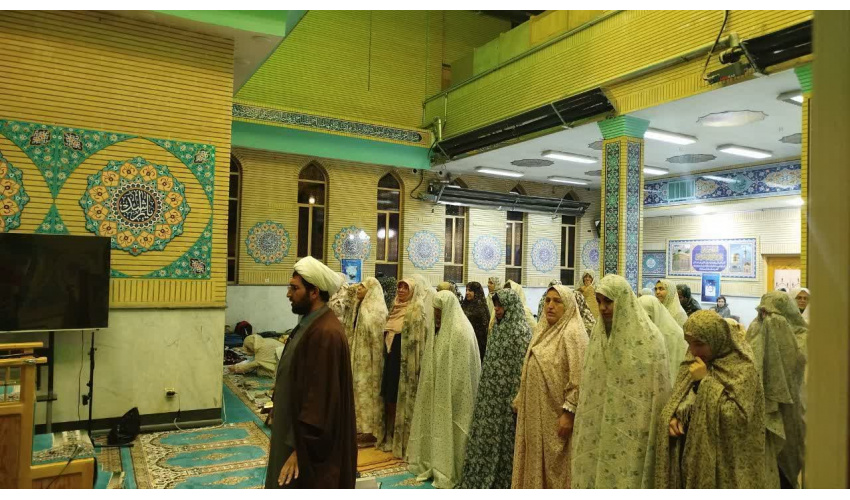 حضور بانوان معتکف دانشگاه