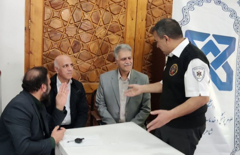 میز خدمت سلامت در نماز جمعه شاهرود